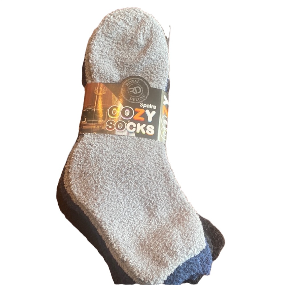 NWT 3 Pairs of Cozy Socks